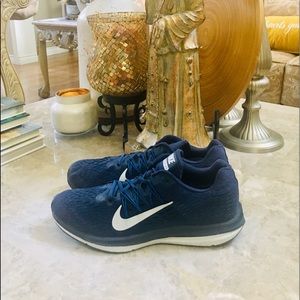 Nike Zoom Winflo 5 Running Shoes Men's Size 11